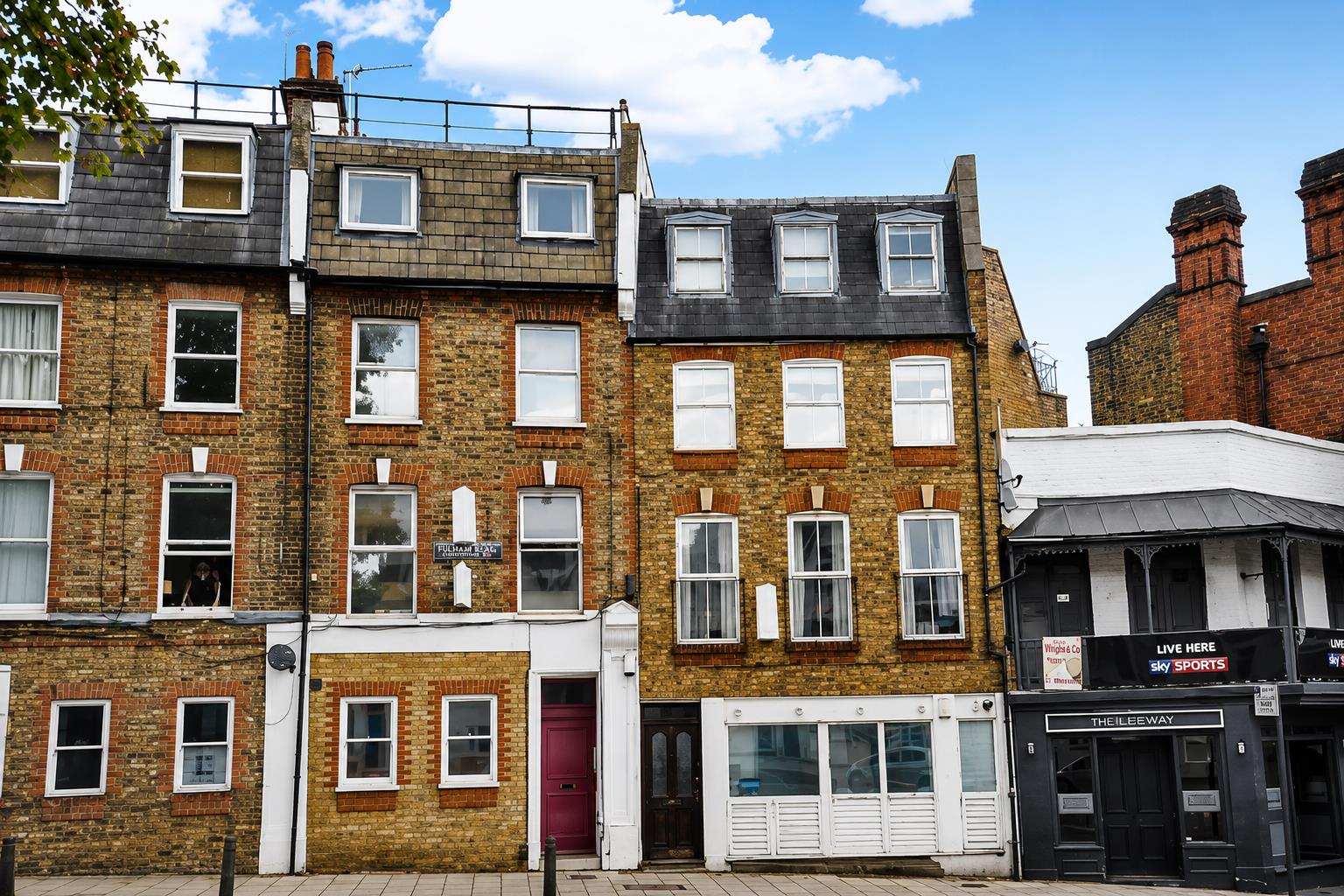 Flat Battersea Rise in Greater London