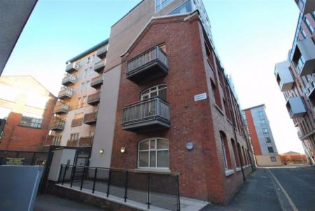 Flat Simpson Street in Manchester