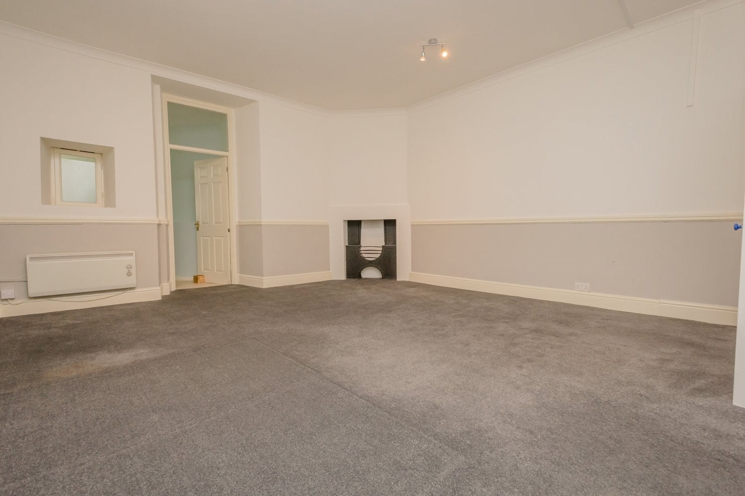 Flat Grand Parade in Bath
