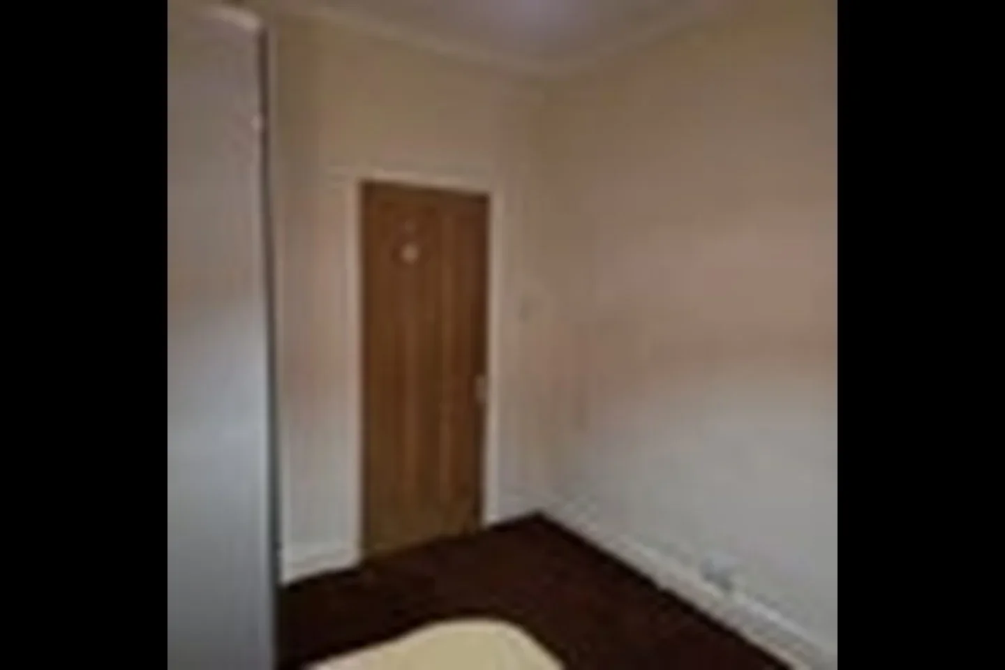 Room Lower Road in Greater London
