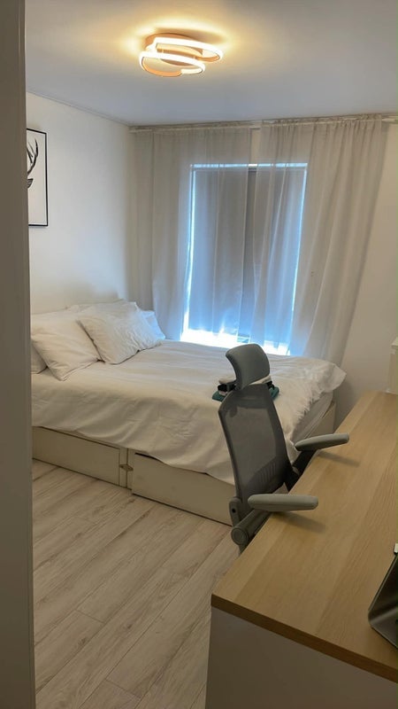 Room Brompton Road in Trafford