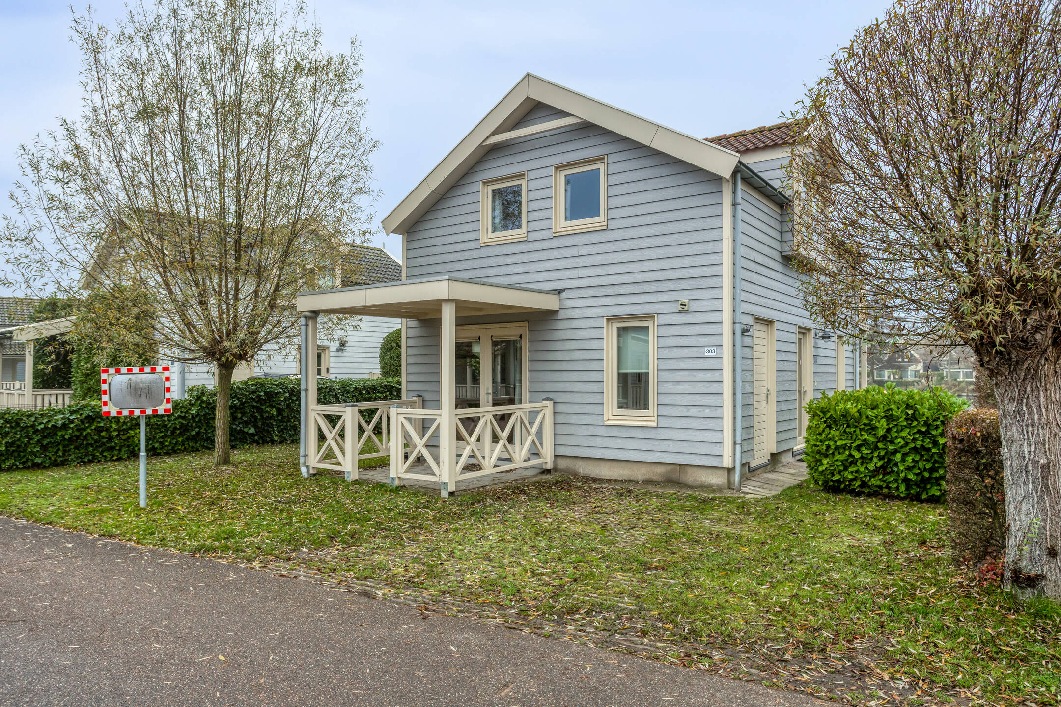 Huis Wevelsweg 303 in Simonshaven