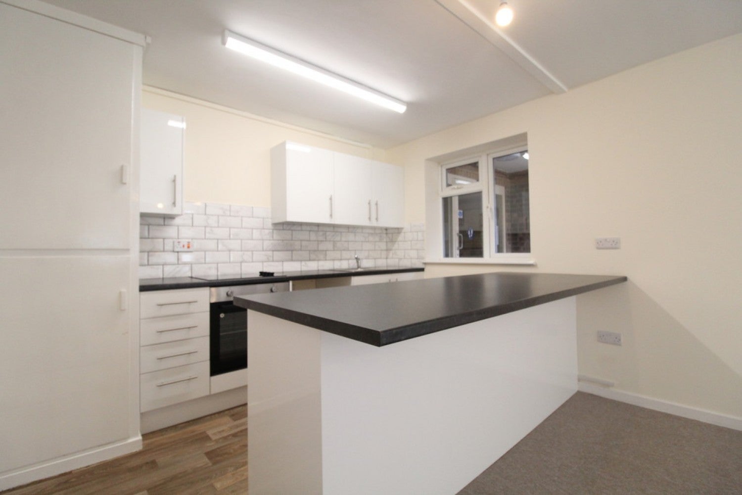 Flat Heathfield Grove in Nottingham