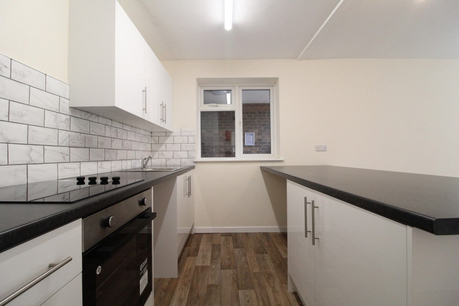 Flat Heathfield Grove in Nottingham