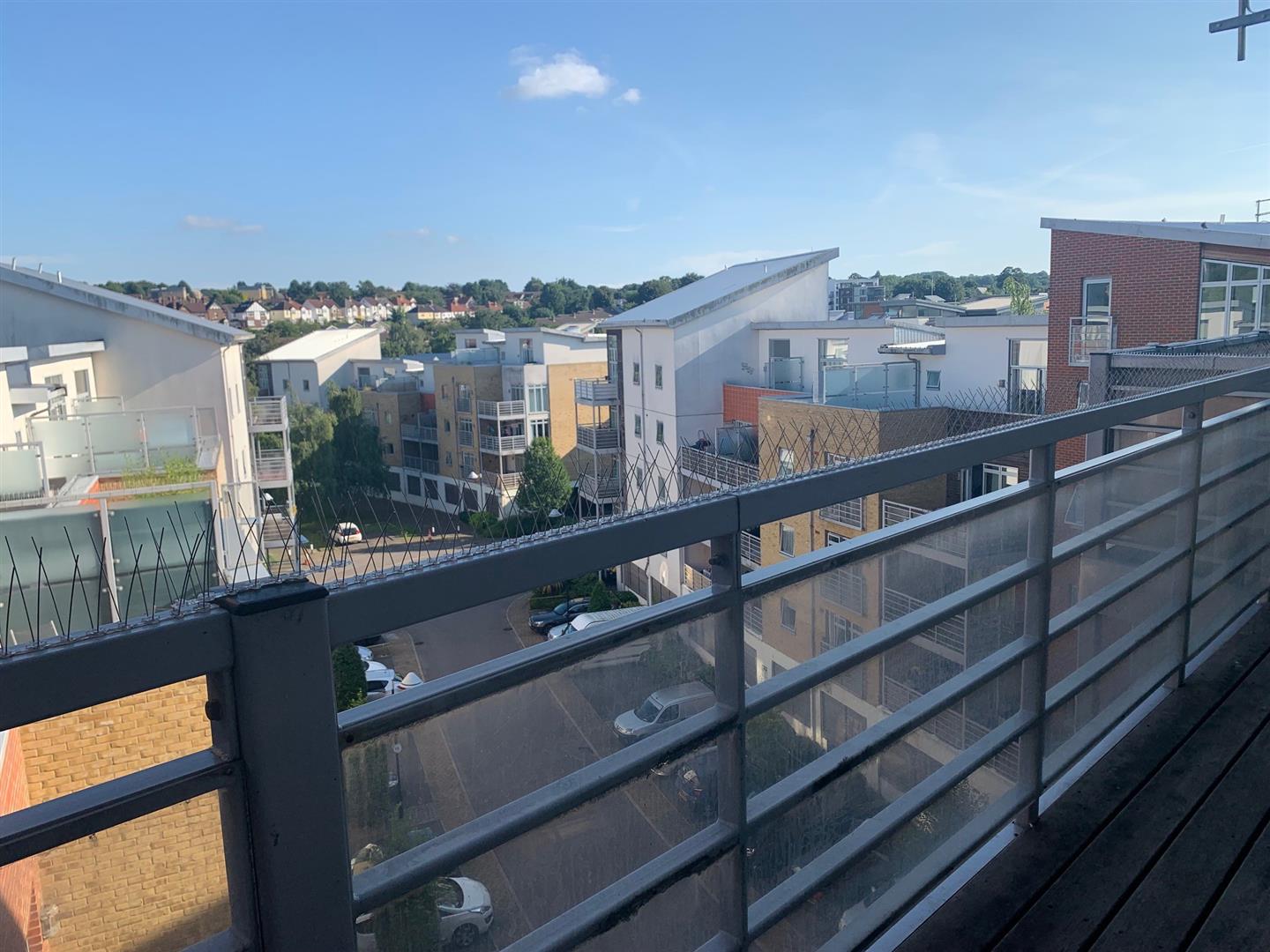Flat Barker Road in Maidstone