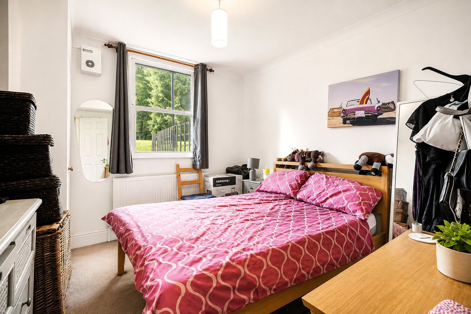 Flat Putney Hill in Greater London