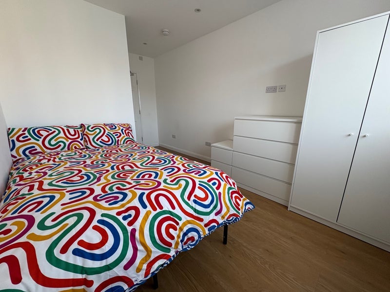 Room Pines Road in Chelmsford