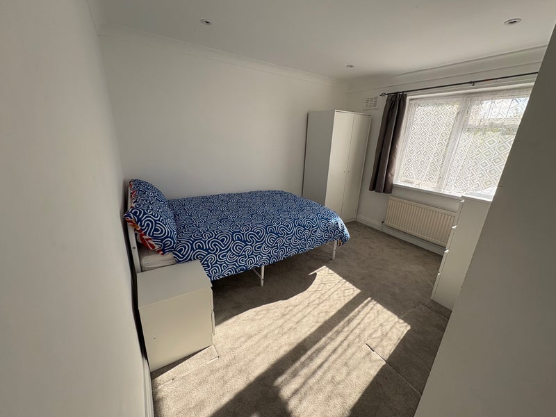 Room Pines Road in Chelmsford