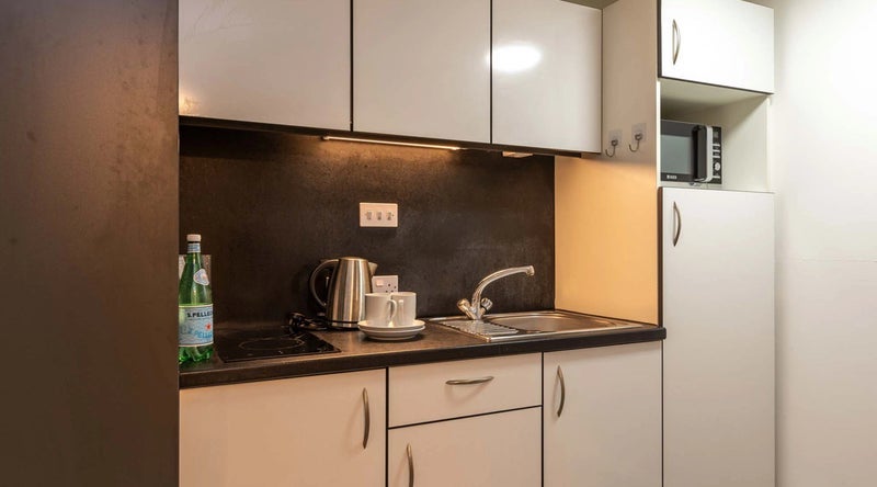 Room Victoria Road in Greater London