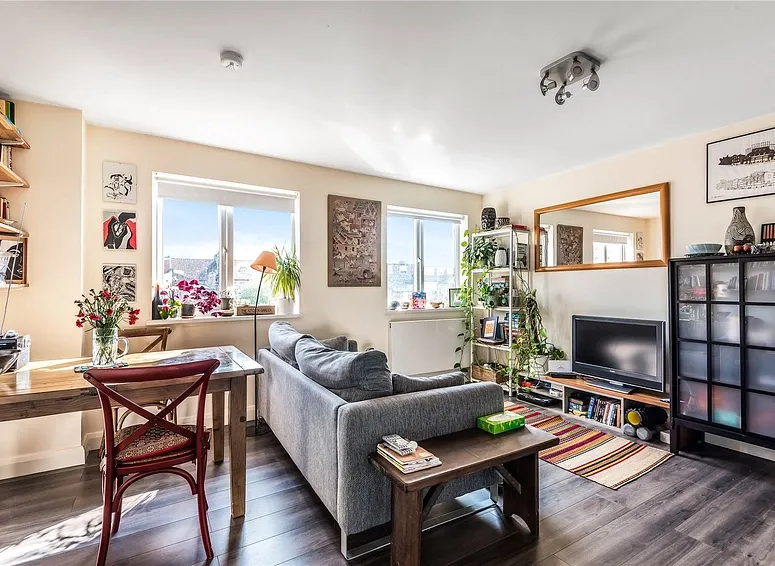 Flat Alexandra Road in Greater London