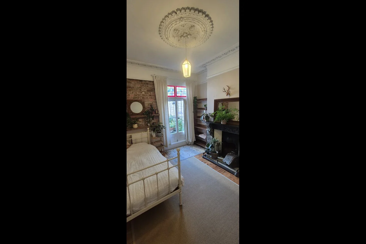 Room Baronsmere Road in Greater London