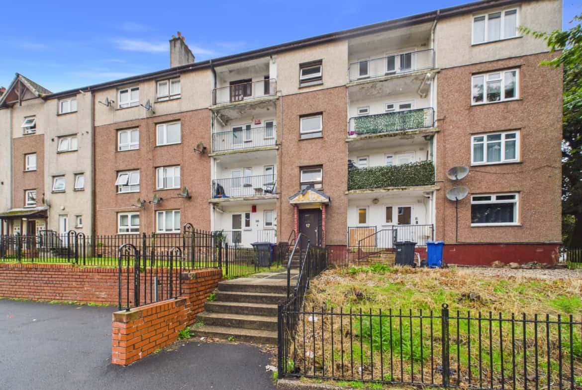 Flat Waulking Mill Road in Faifley