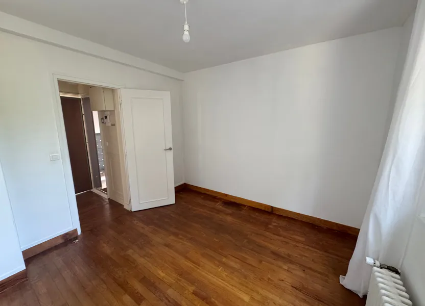 Appartement Rue du 42e de Ligne à Joinville-le-Pont