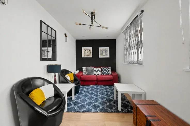 Flat London Mews in City of Westminster