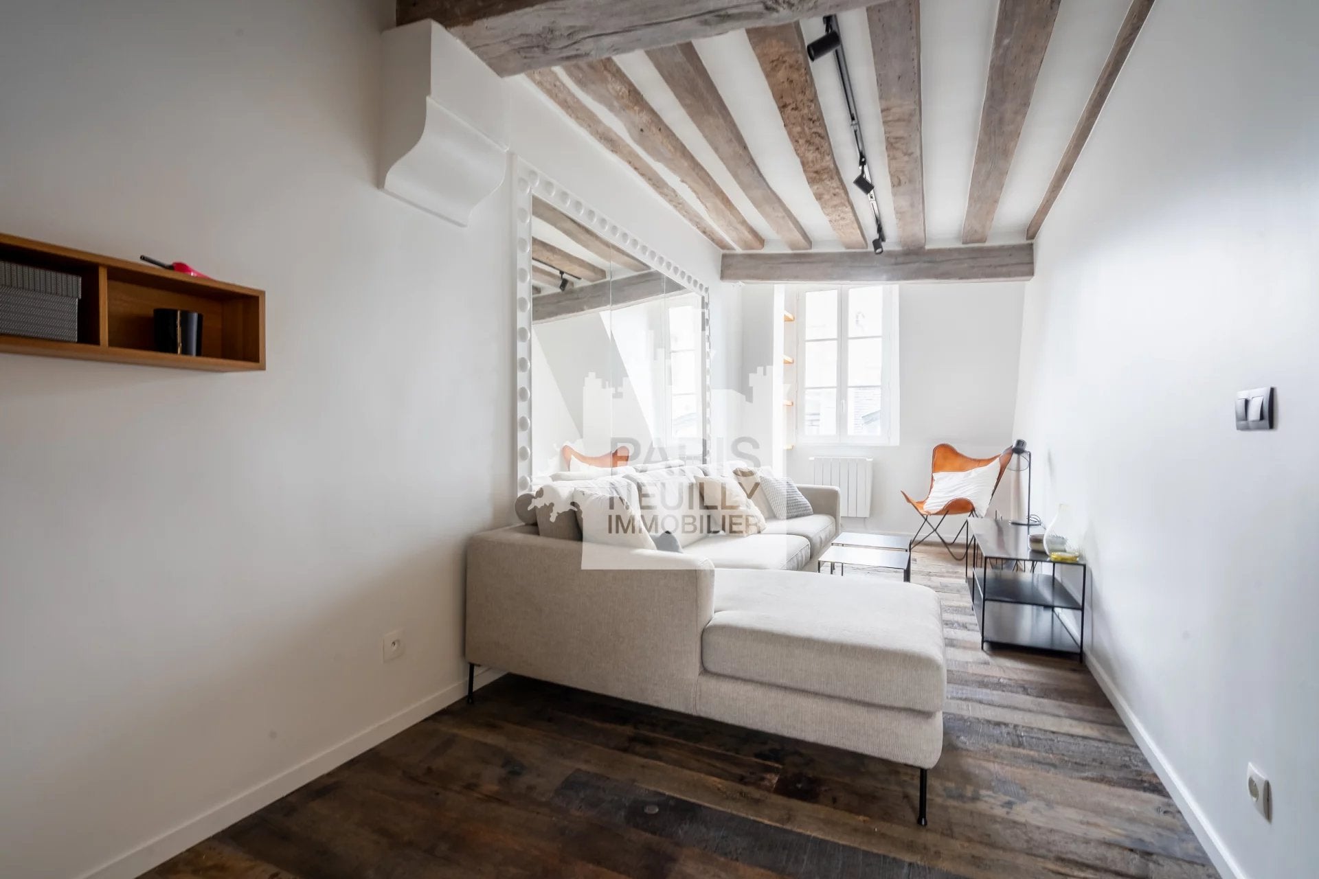 Appartement Rue Charles V à Paris