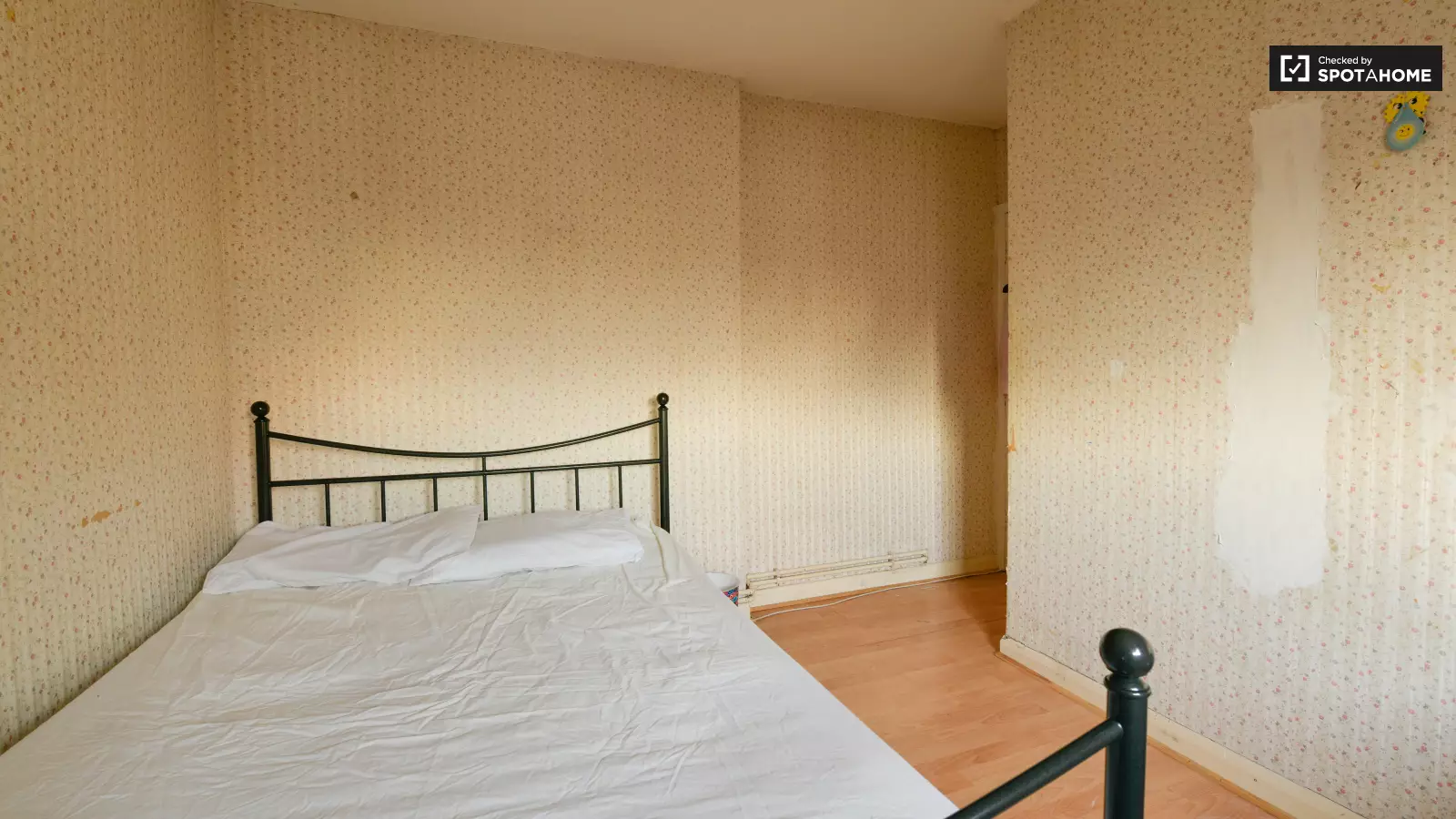 Flat Lilford Road in Greater London