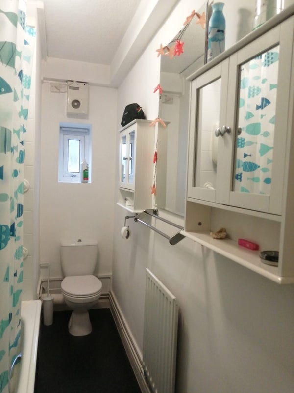 Room St Oswald's Place in Greater London