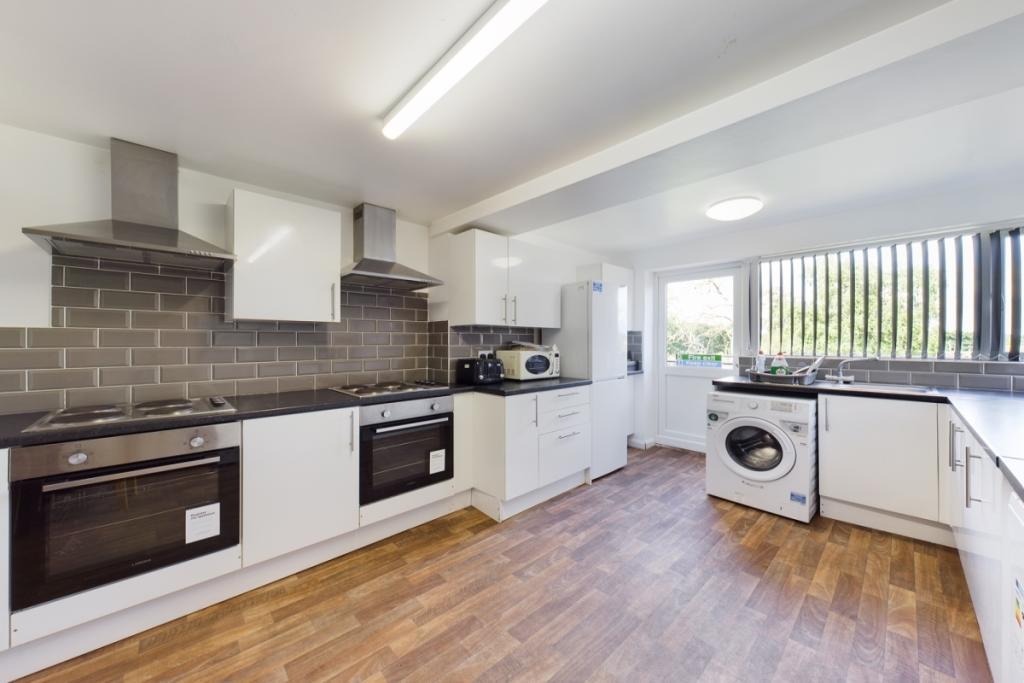 Room Rothersthorpe Road in Northampton