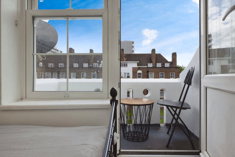 Room Loughborough Road in Greater London
