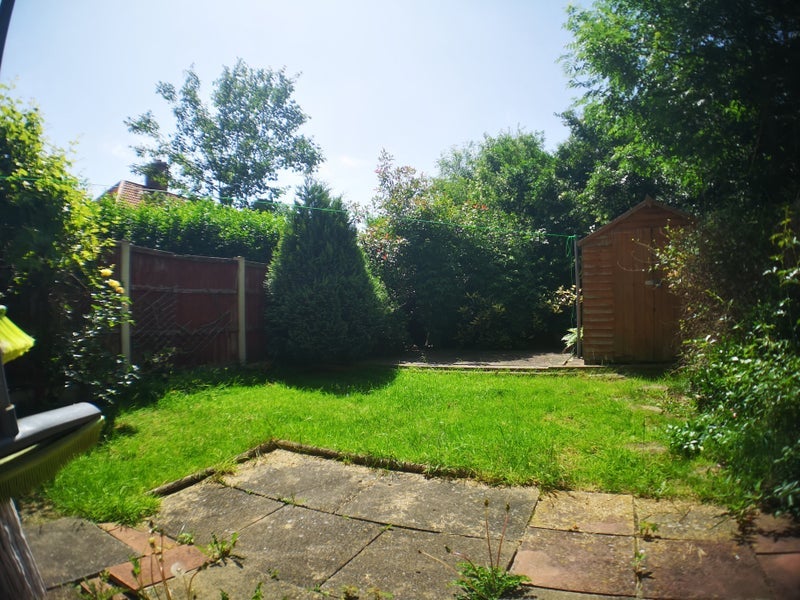 Room Baslow Drive in Nottingham