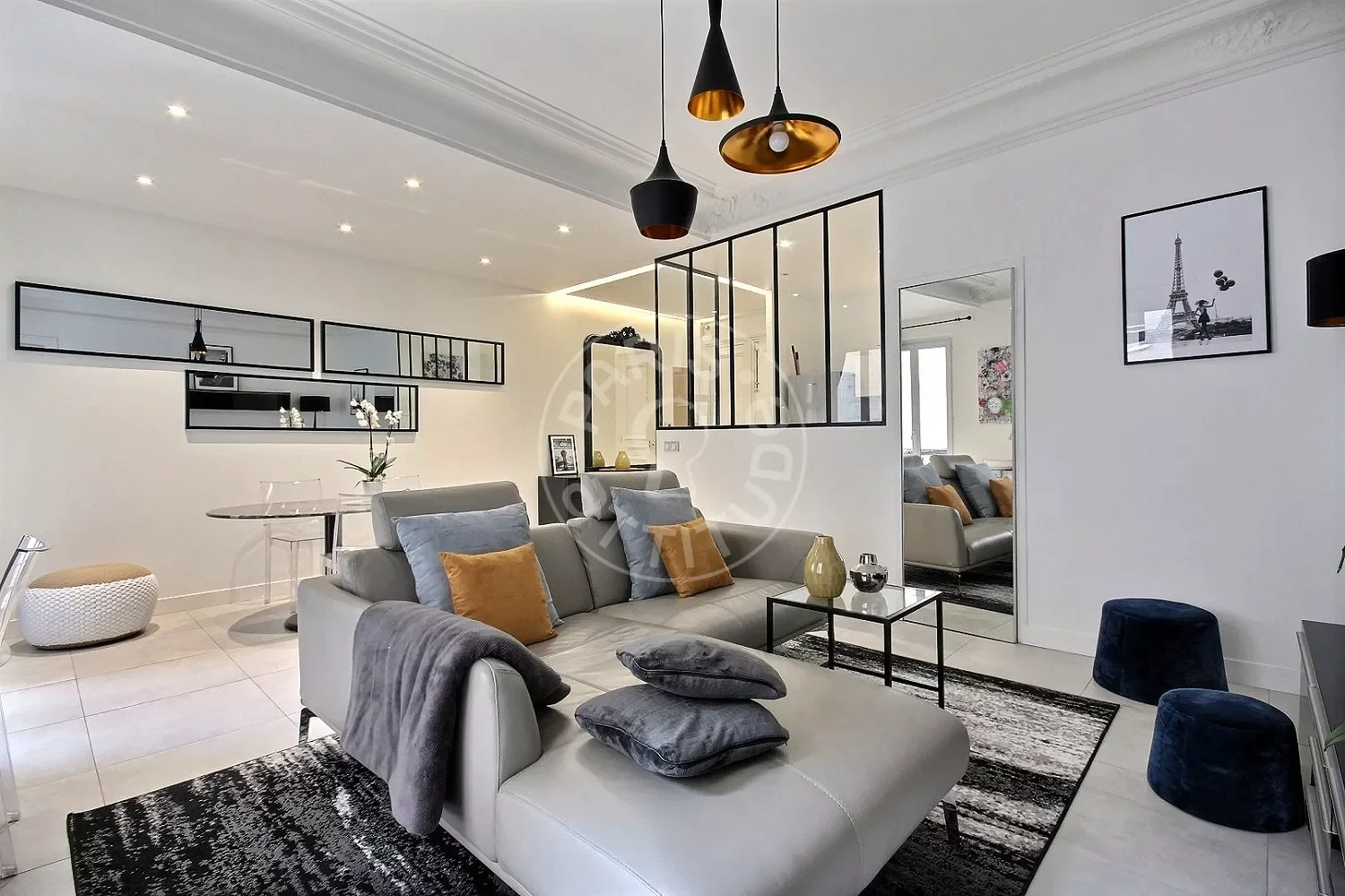 Appartement Rue du Boccador à Paris