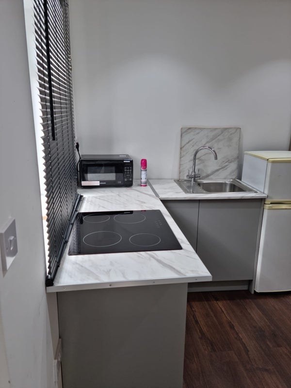 Flat Homestead Way in Greater London