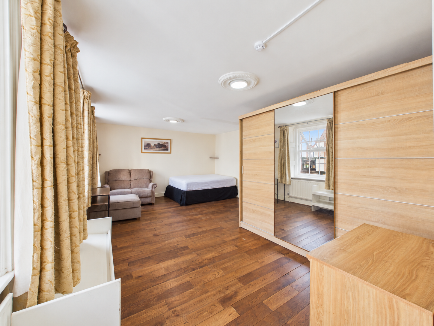 Room High Street in Cheltenham