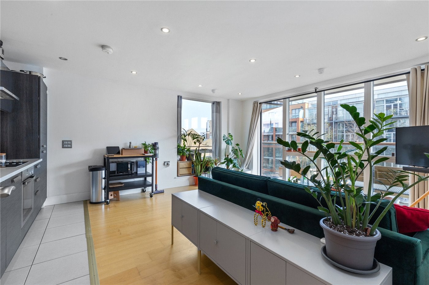 Flat Hertford Road in Greater London