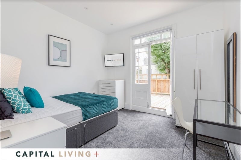 Room Chelsham Road in Greater London