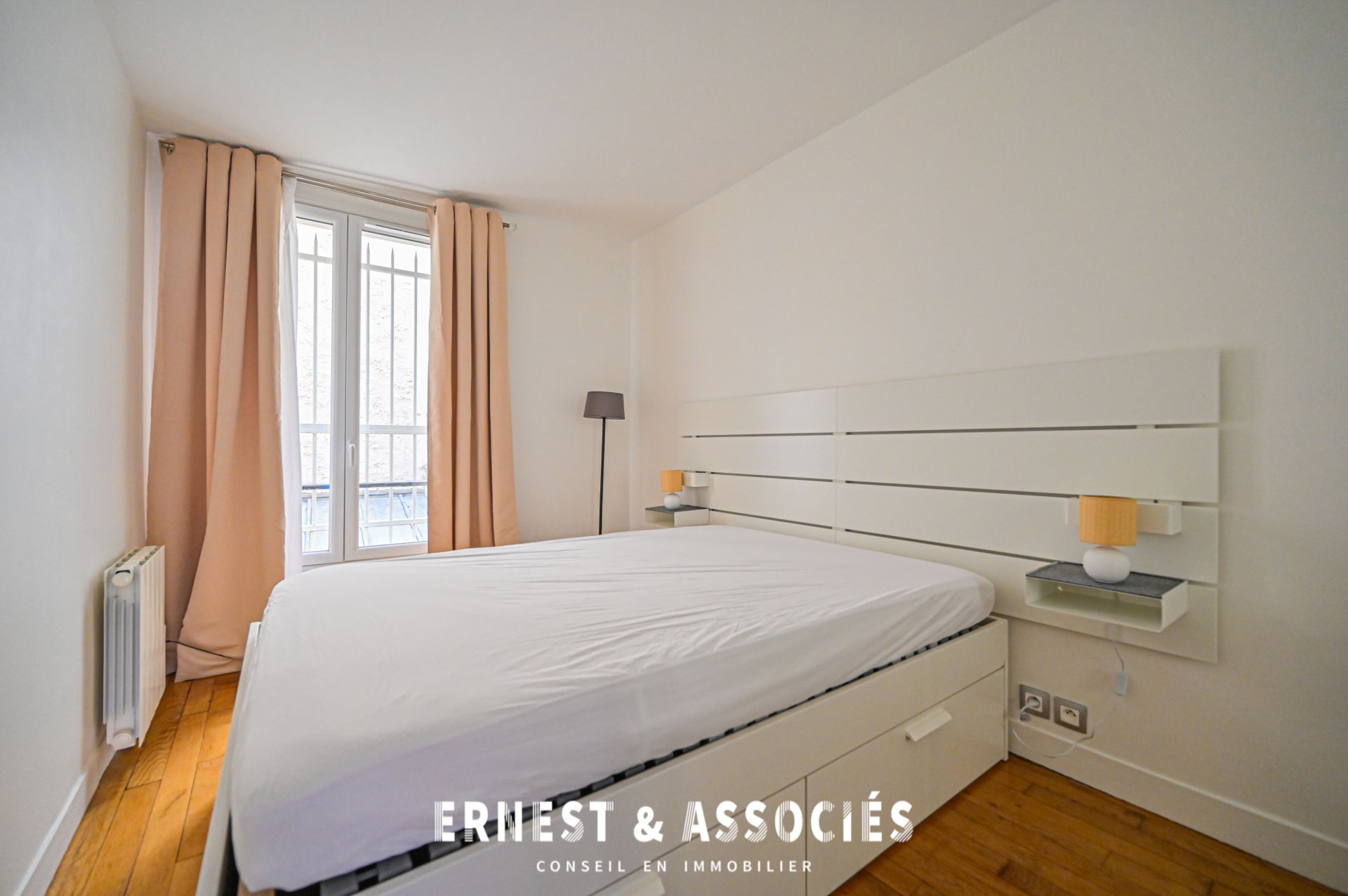 Flat Rue La Fayette in Paris