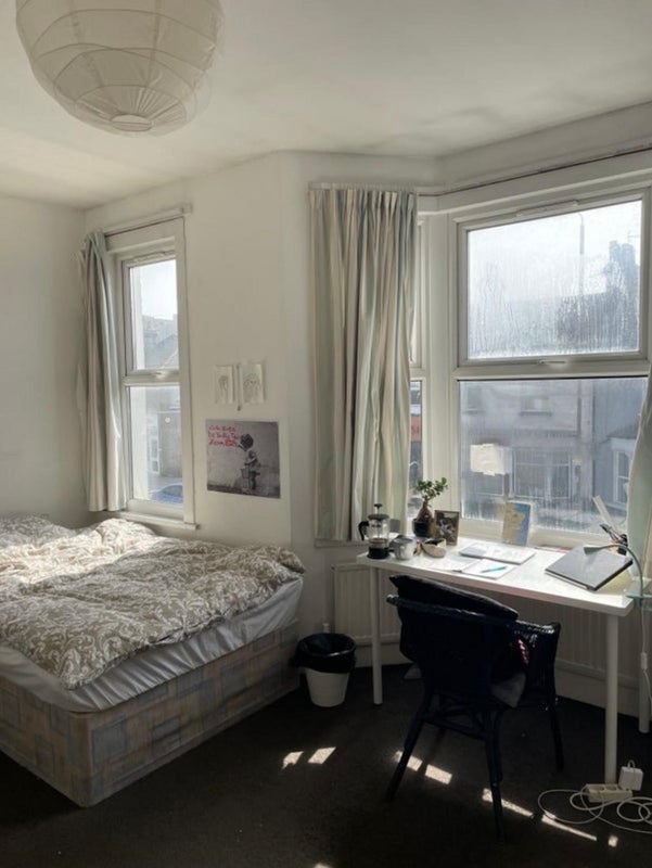 Room Woolwich Road in Greater London