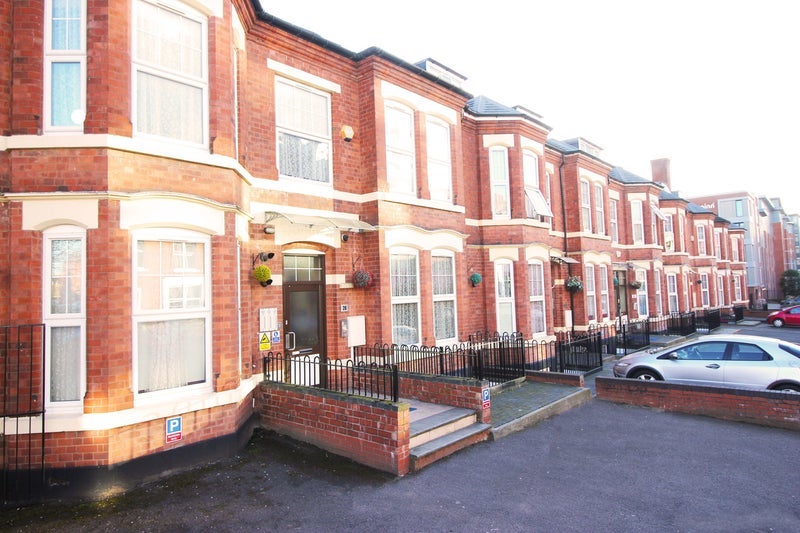 Flat Queens Road in Coventry