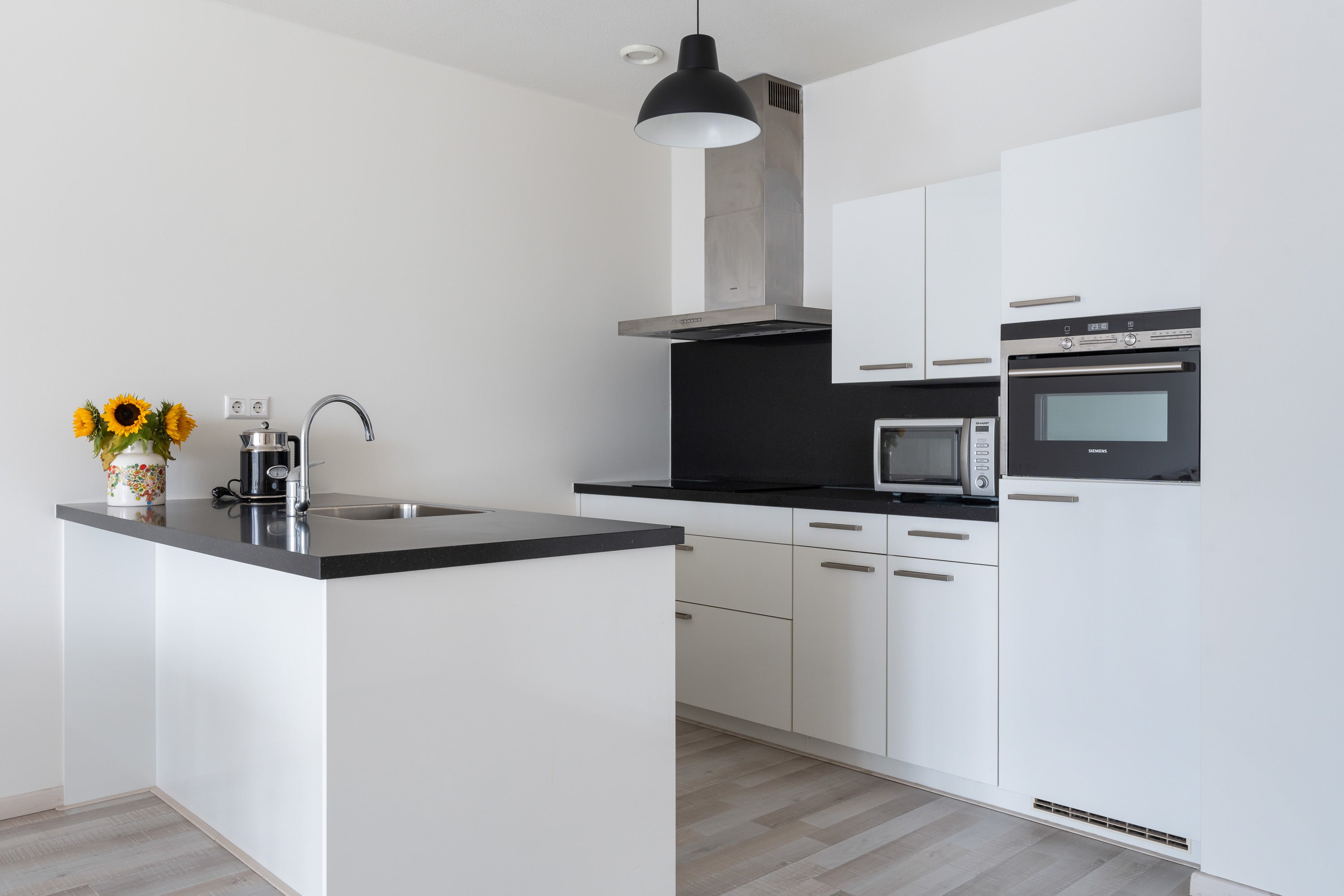 Appartement te koop: Kruisplein 648, Rotterdam