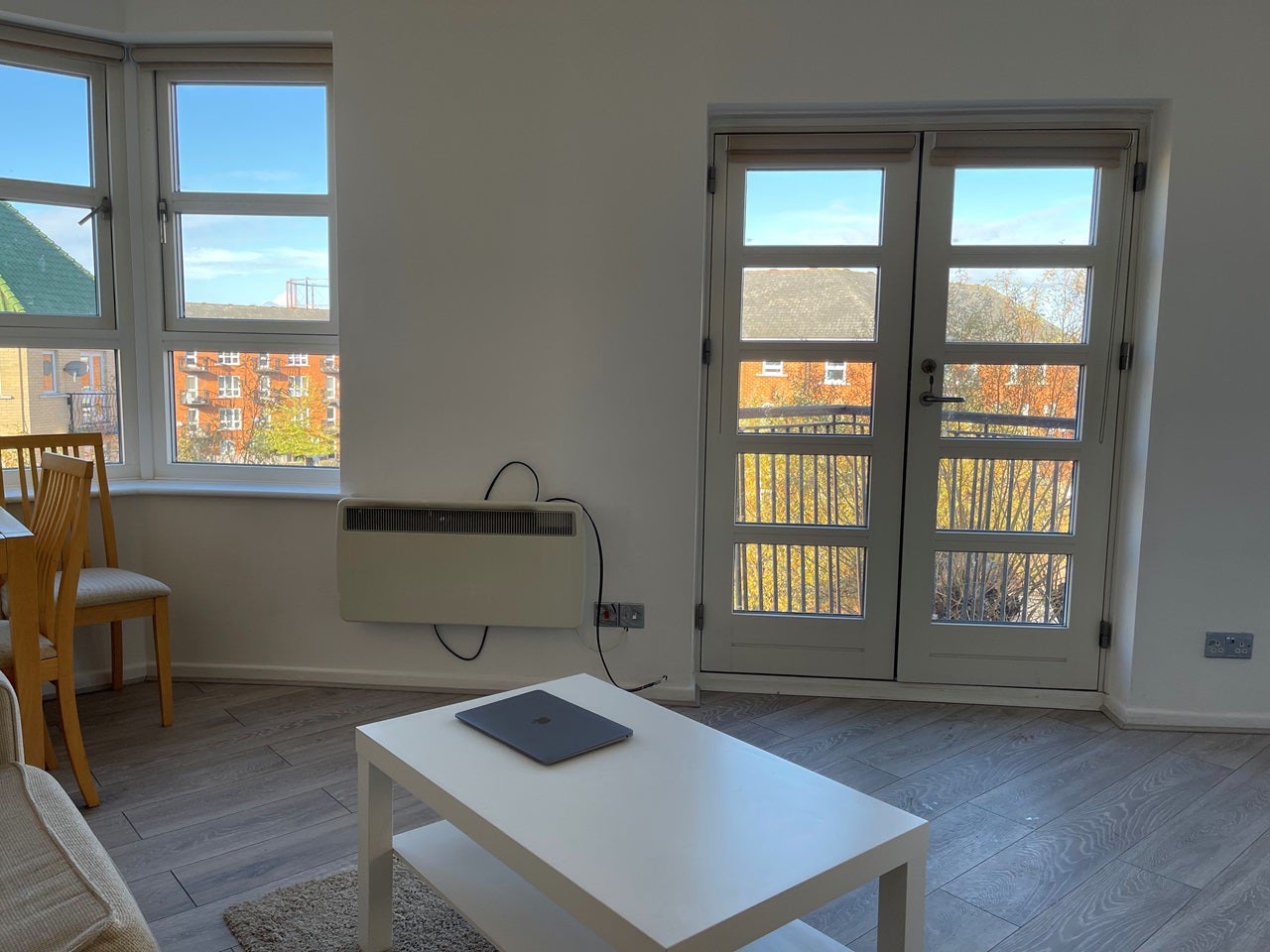Flat Wolfe Crescent in Greater London