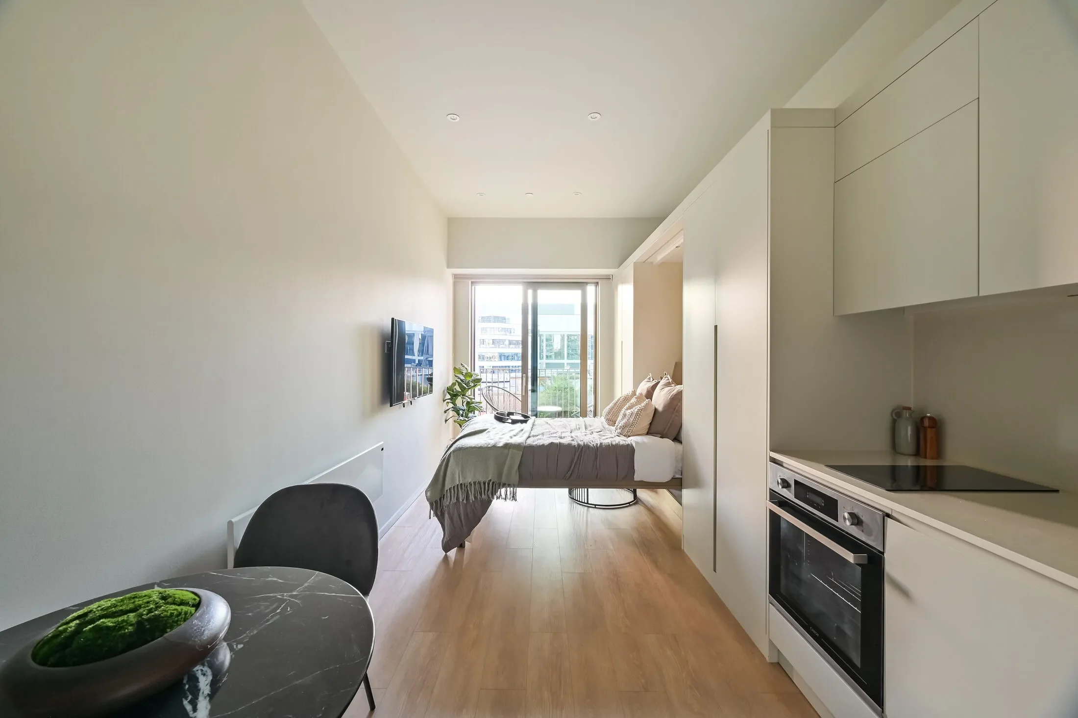 Flat Selsdon Way in Greater London