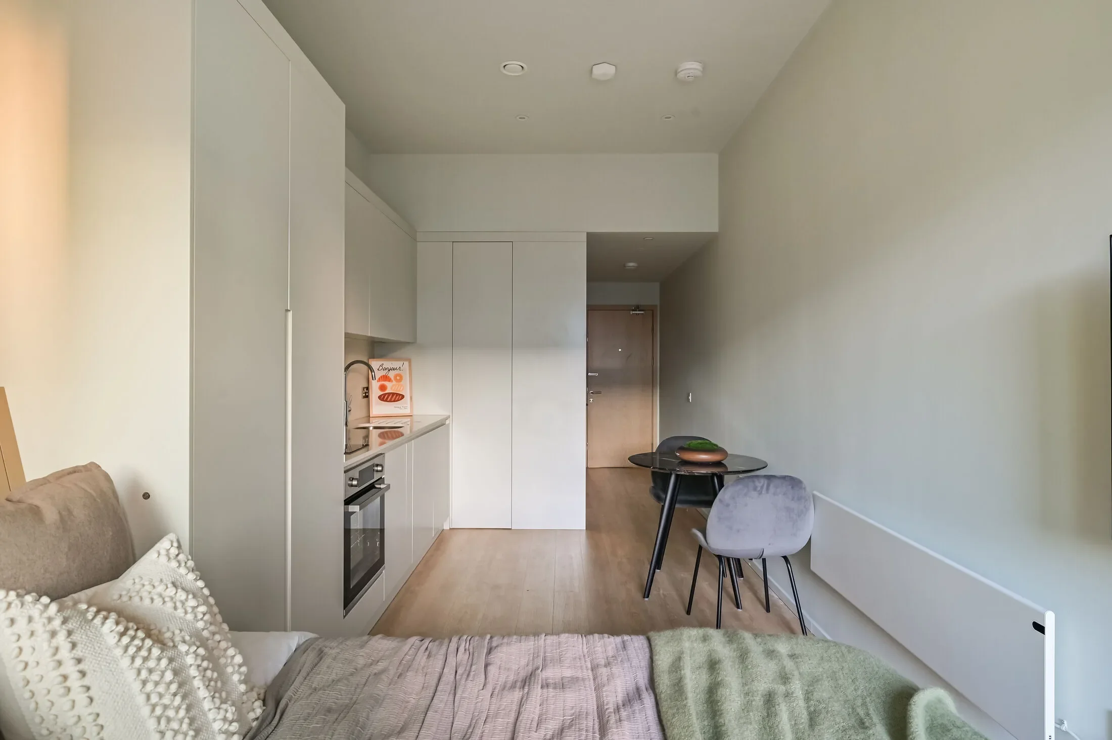 Flat Selsdon Way in Greater London