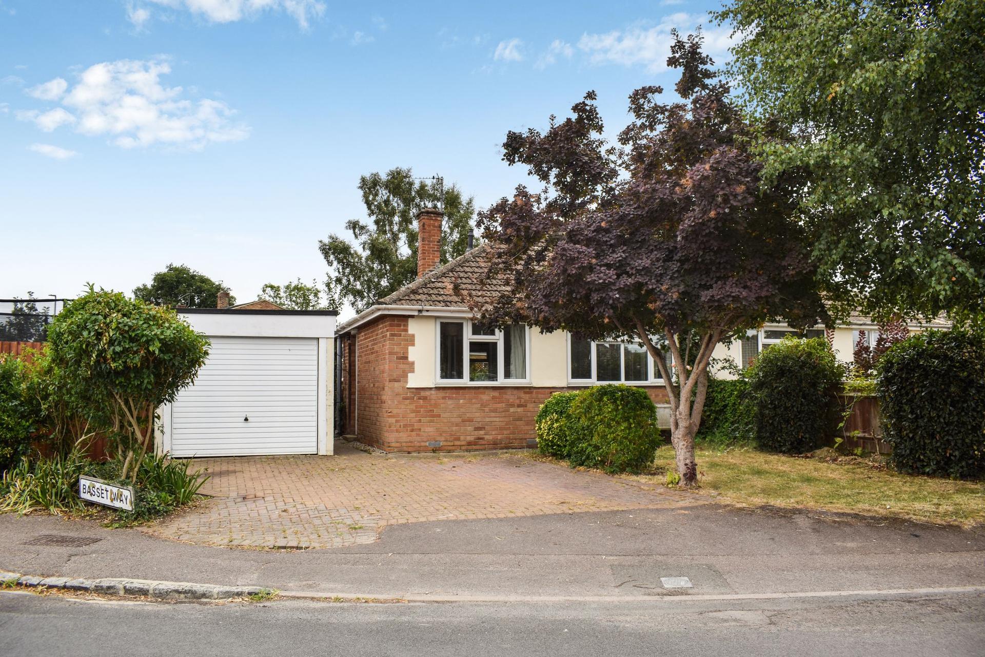 House Brasenose Drive in Cherwell District
