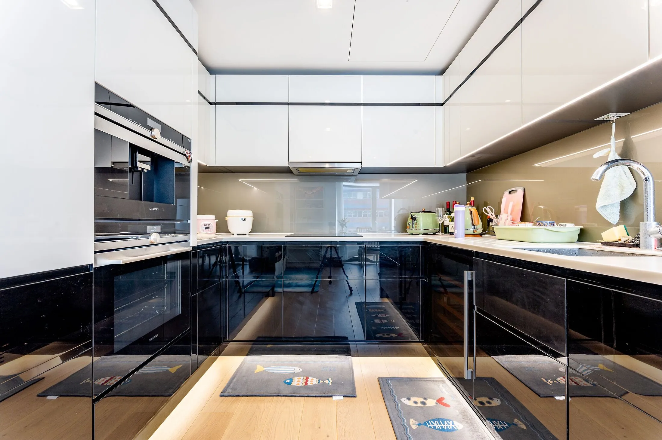 Flat Albert Embankment in Greater London