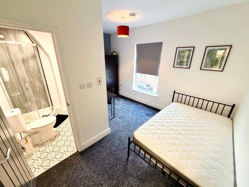 Room Alfred Street in St Helens