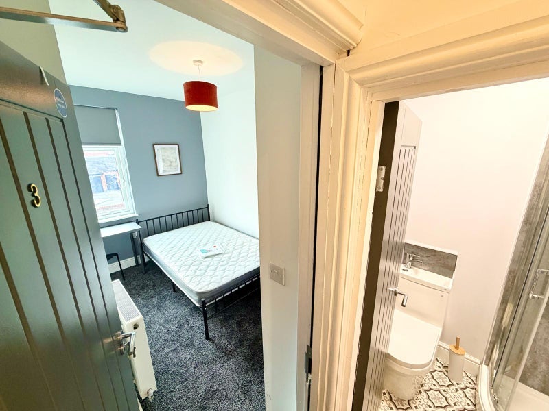 Room Alfred Street in St Helens