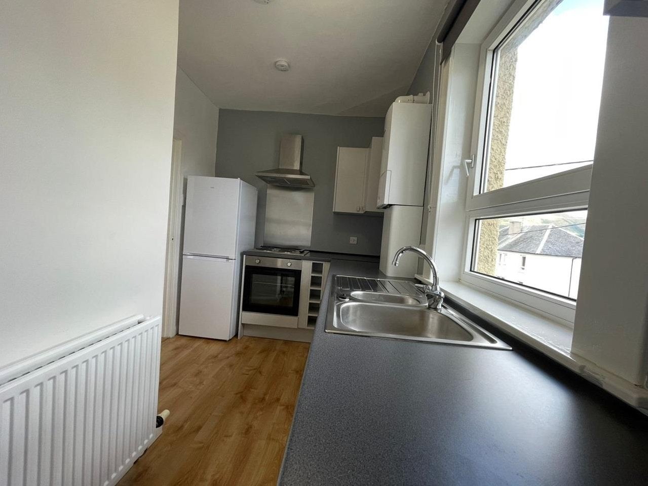 Flat School Terrace in Coalsnaughton