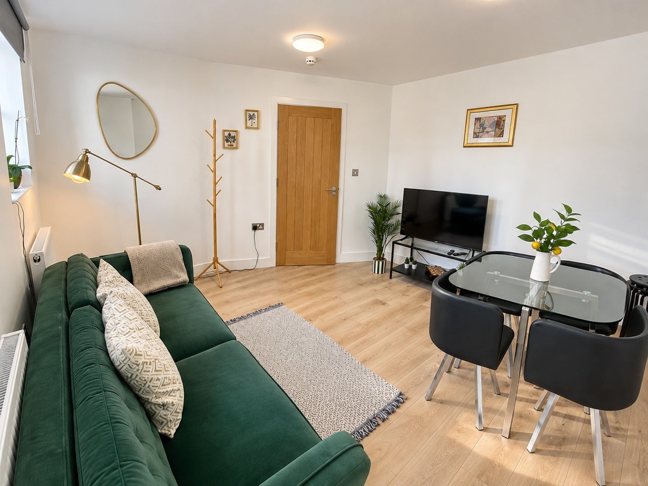 Flat Campdale Road in Greater London