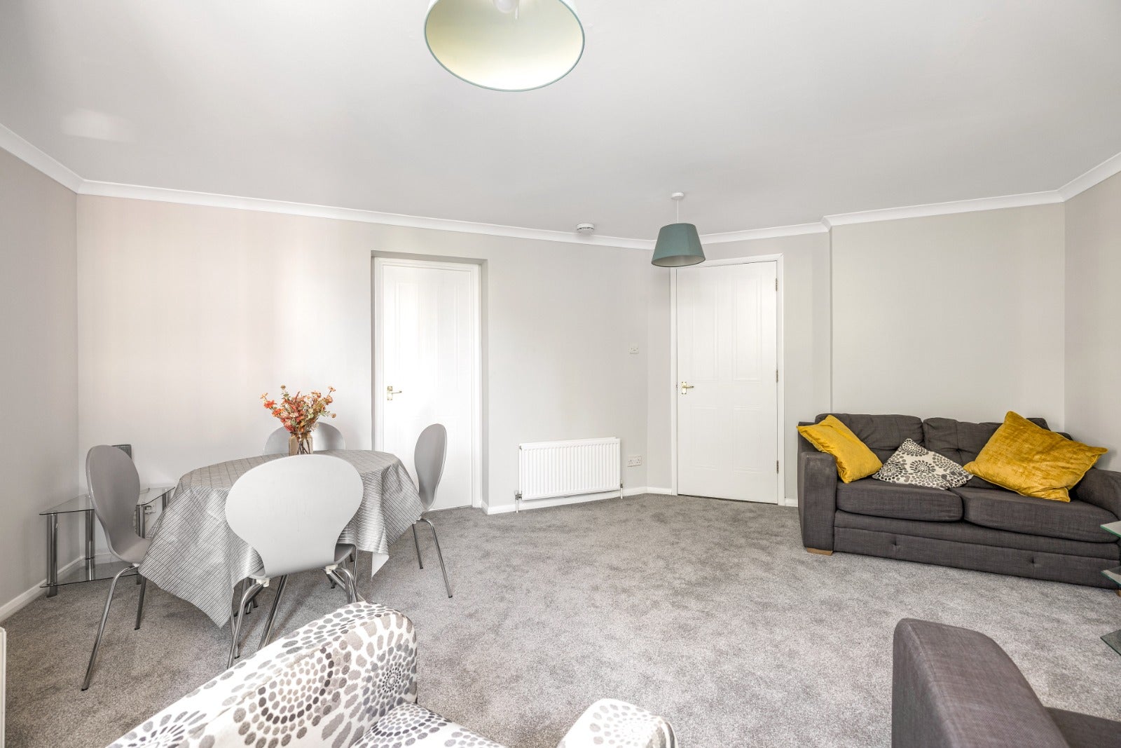 Flat Sovereign Court in City of Edinburgh