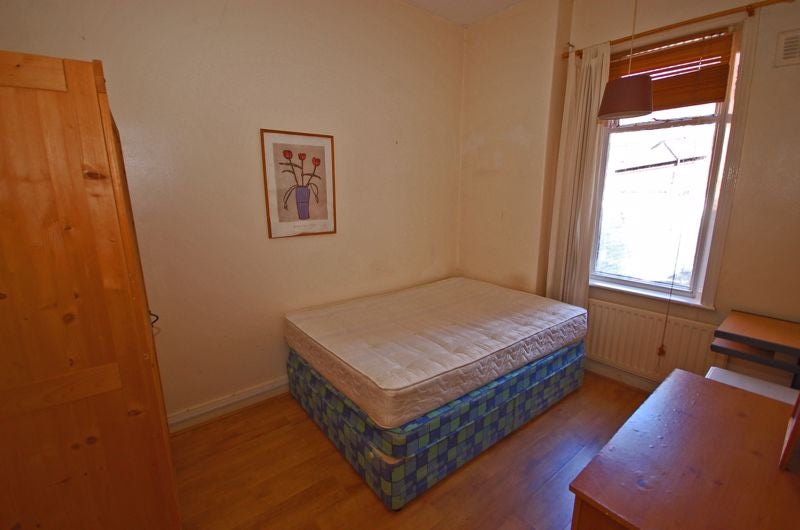 Flat Shortridge Terrace in Newcastle upon Tyne