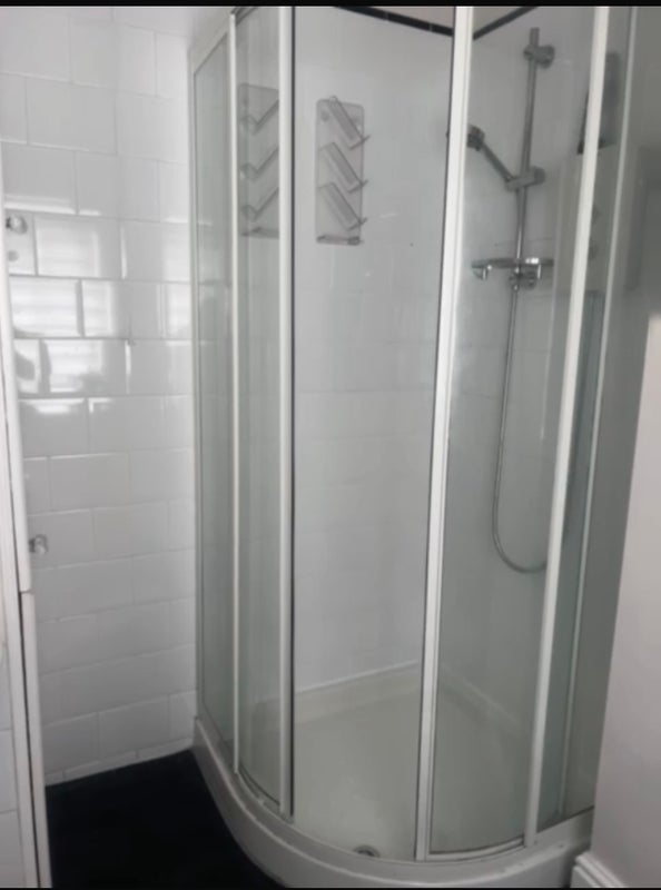 Room Perrymead in Bury