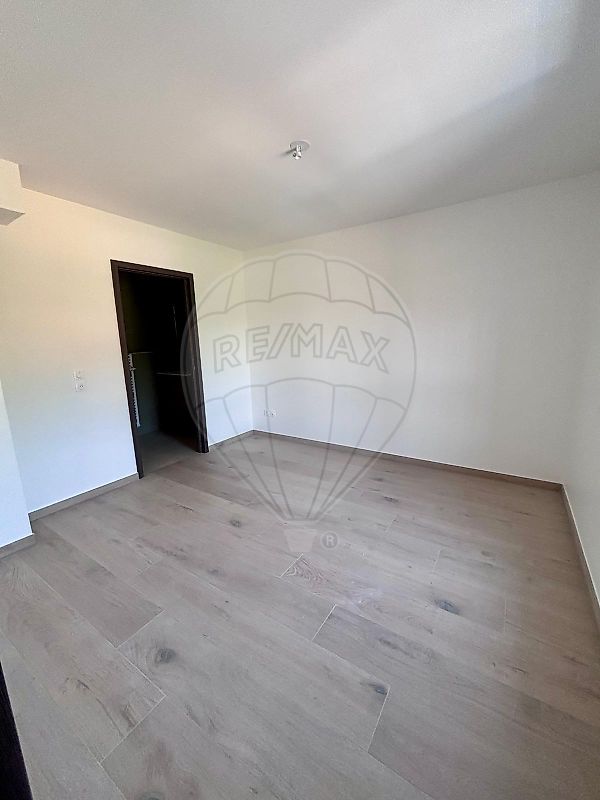 Flat Route de Maison Rouge in Manom