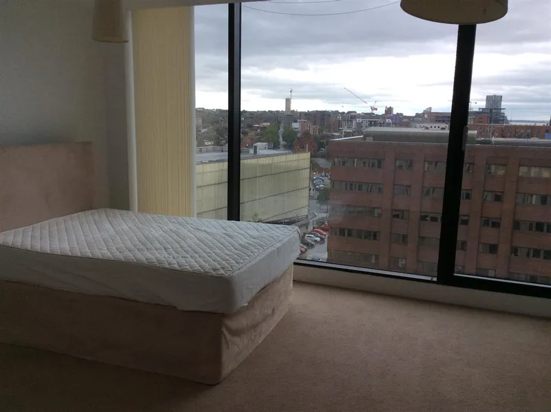 Flat Canning Place in Liverpool