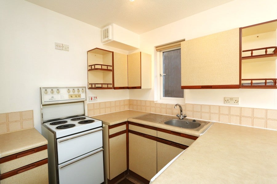 Flat Glenbuck Road in Greater London