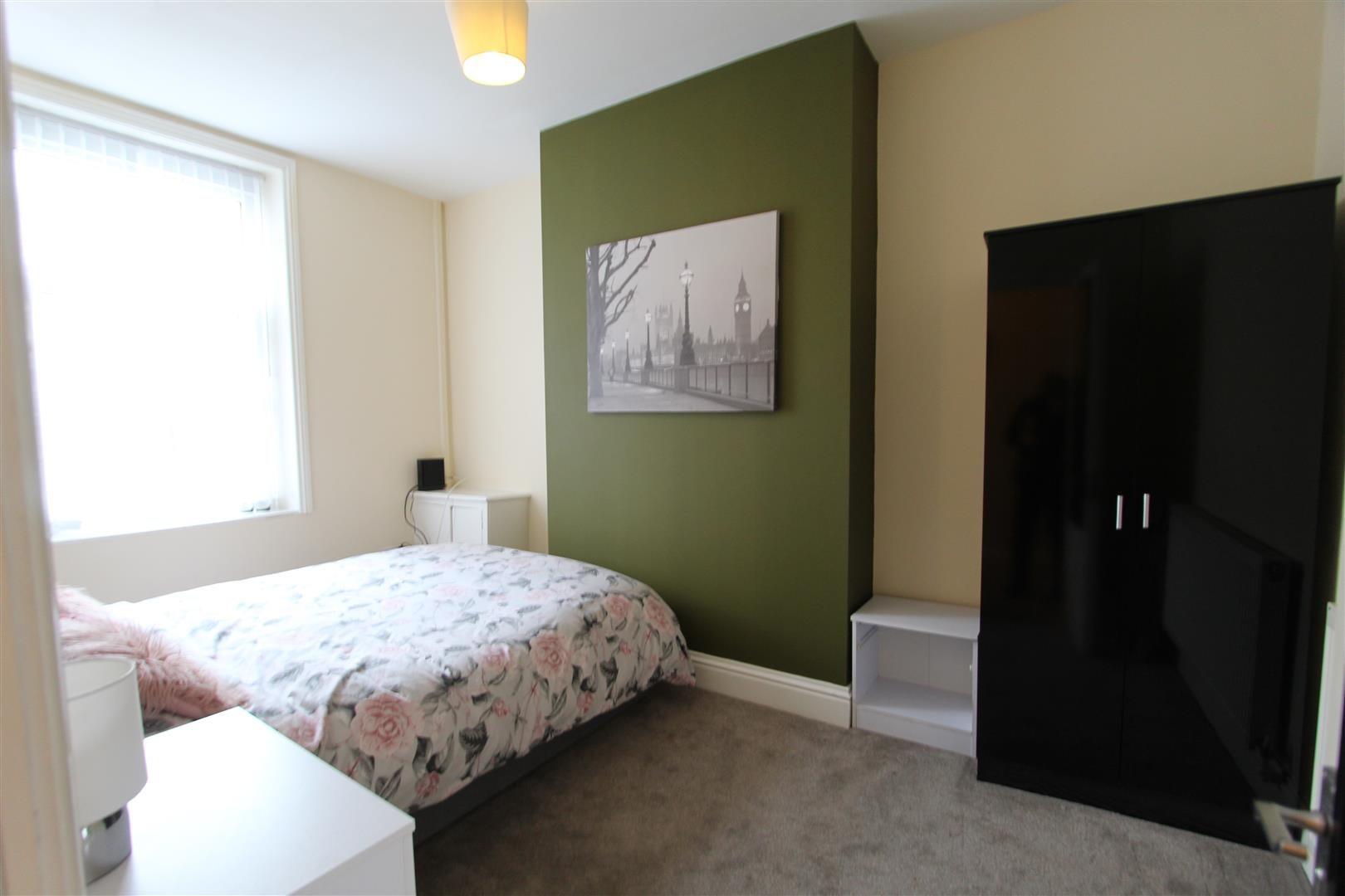 Room Pheasantford Street in Burnley