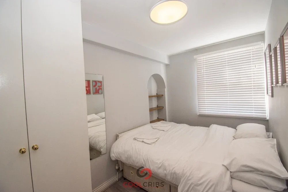 Flat Inverness Terrace in City of Westminster